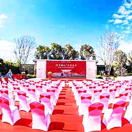 У�@�Ļ��O(sh��)Ӌ��������,�W(xu��)У��Ӳ߄�,���_�����������U���b