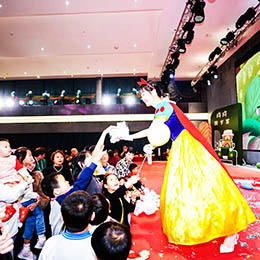 �ܚq�磬���q�������������M���磬���(d��ng)�߄����Y�x�c�����ݳ��V�棬���P(gu��n)��ý����(hu��)�h��(hu��)��(w��)