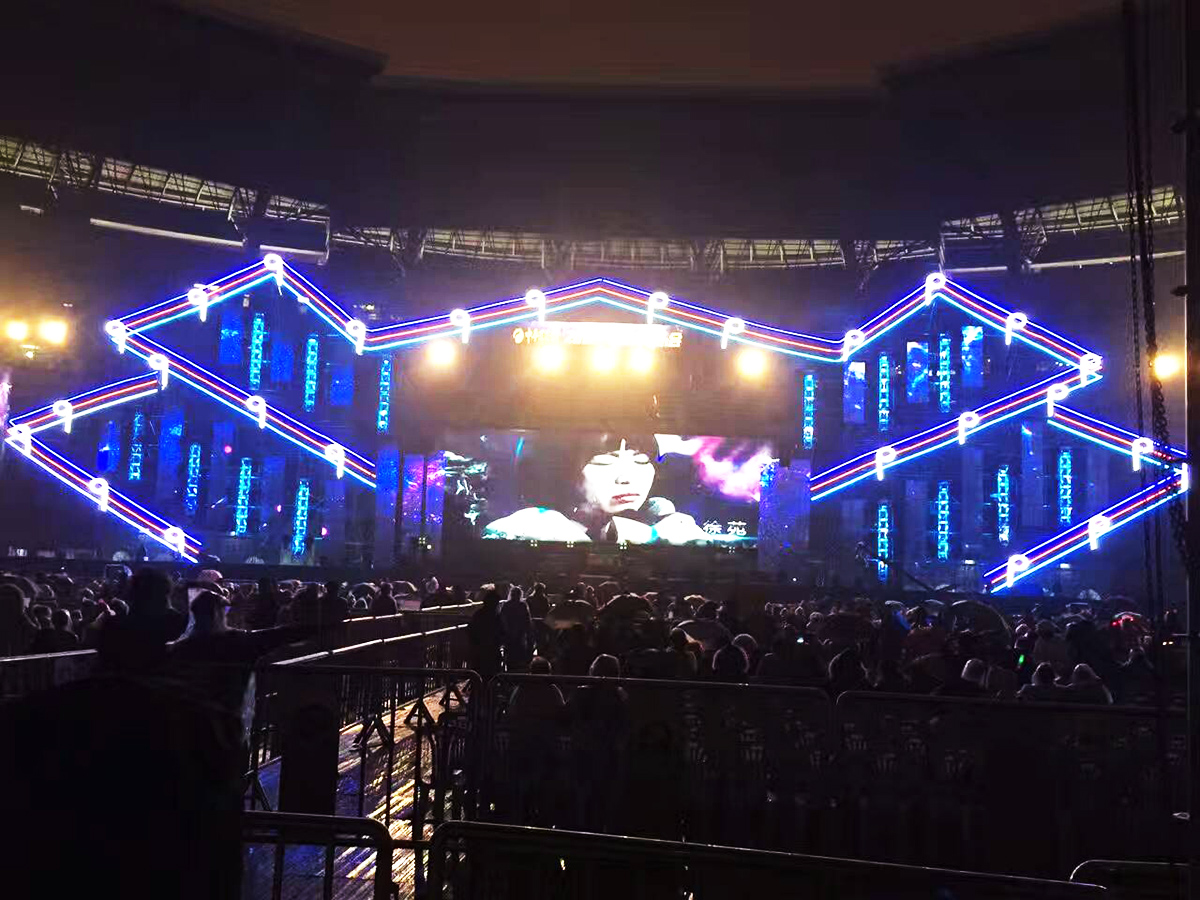 廣州活動公司提供的2016年華語金曲音樂會演出案例4